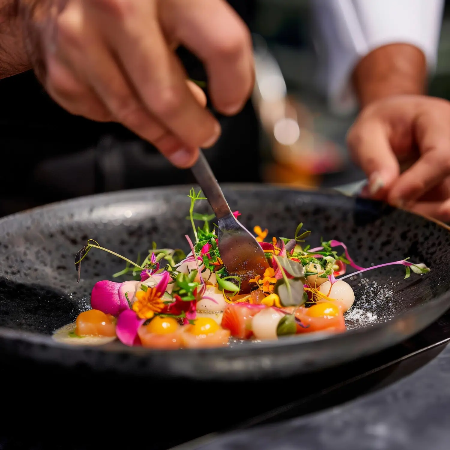 blog chef decorando plato cuatro bistro